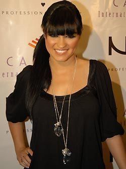 :x  :x mayte peroni
